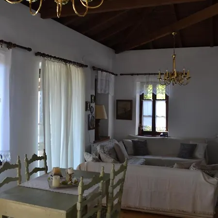 Aenaon Guesthouse * Синикия-Меси-Трикала